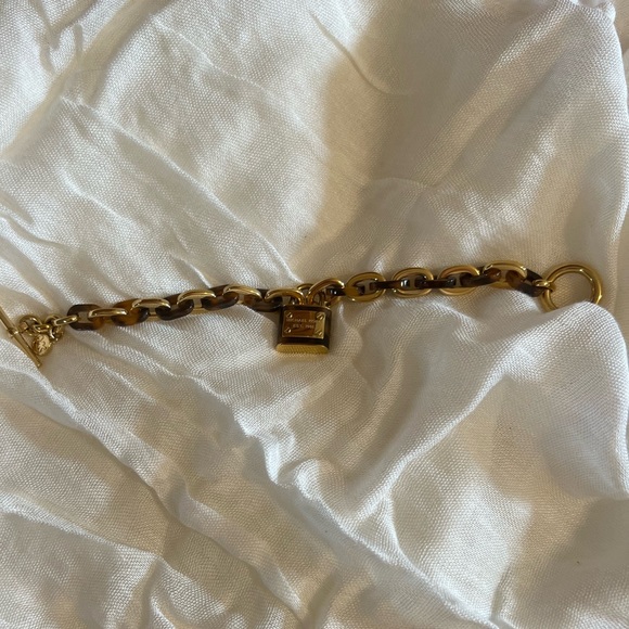 Gently Worn Michael Kors Gold and Tortoise Locket Bracelet - Picture 2 of 8